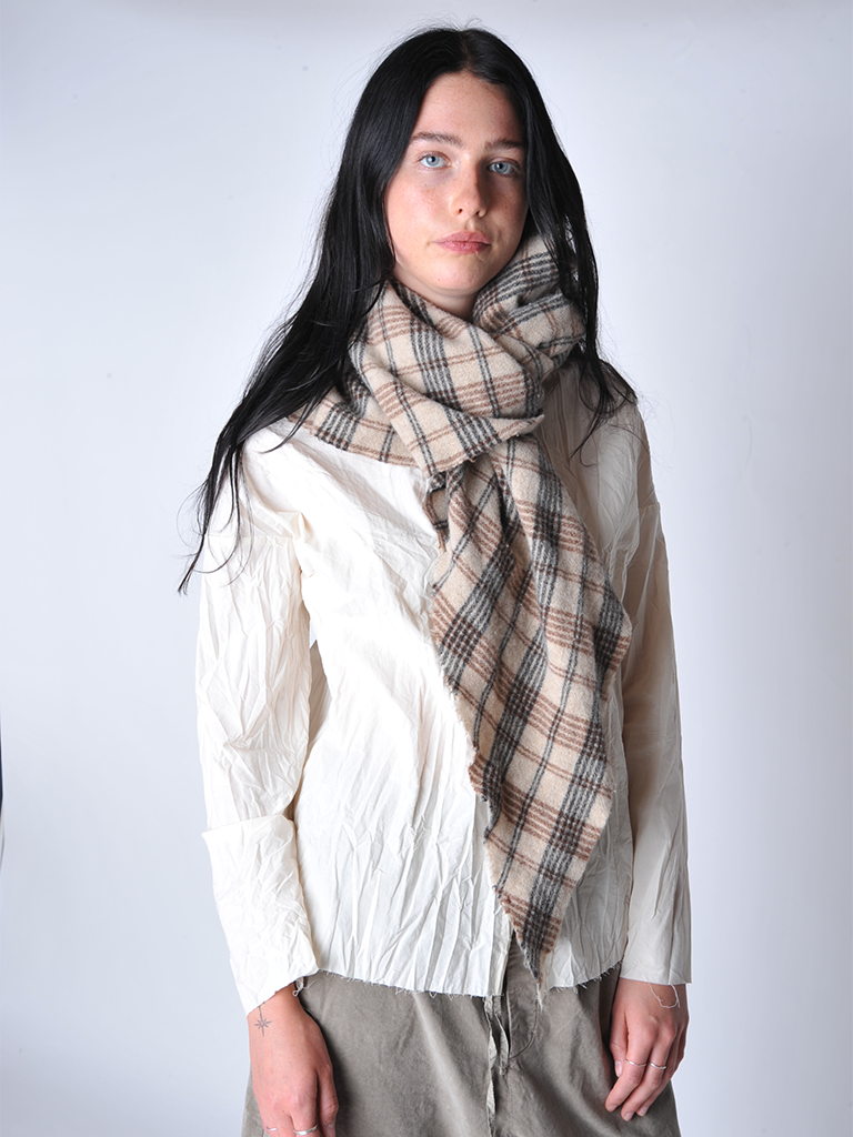 Album de Famiglia | Tartan Triangle Scarf – Roztayger