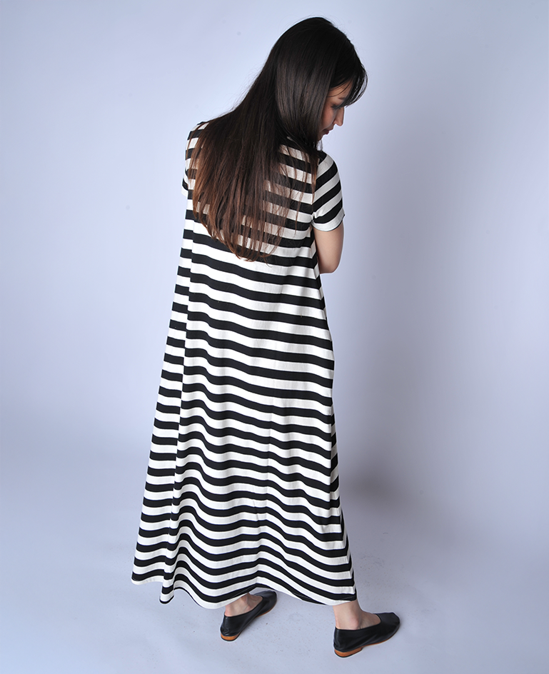 black and cream knitted dress Cream & Black Striped Long Sleeve Rib Knit Sweater Dress Small