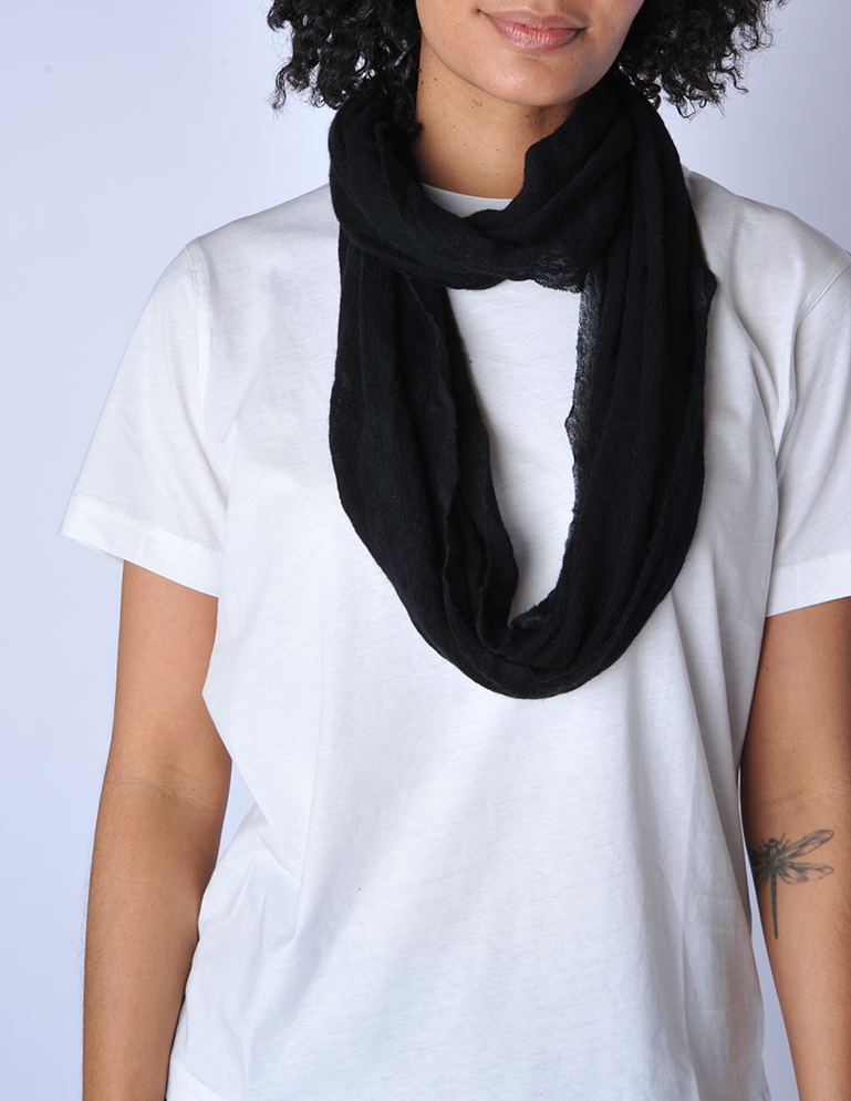 Botto Giuseppe | Black Cashmere Tube Scarf – Roztayger