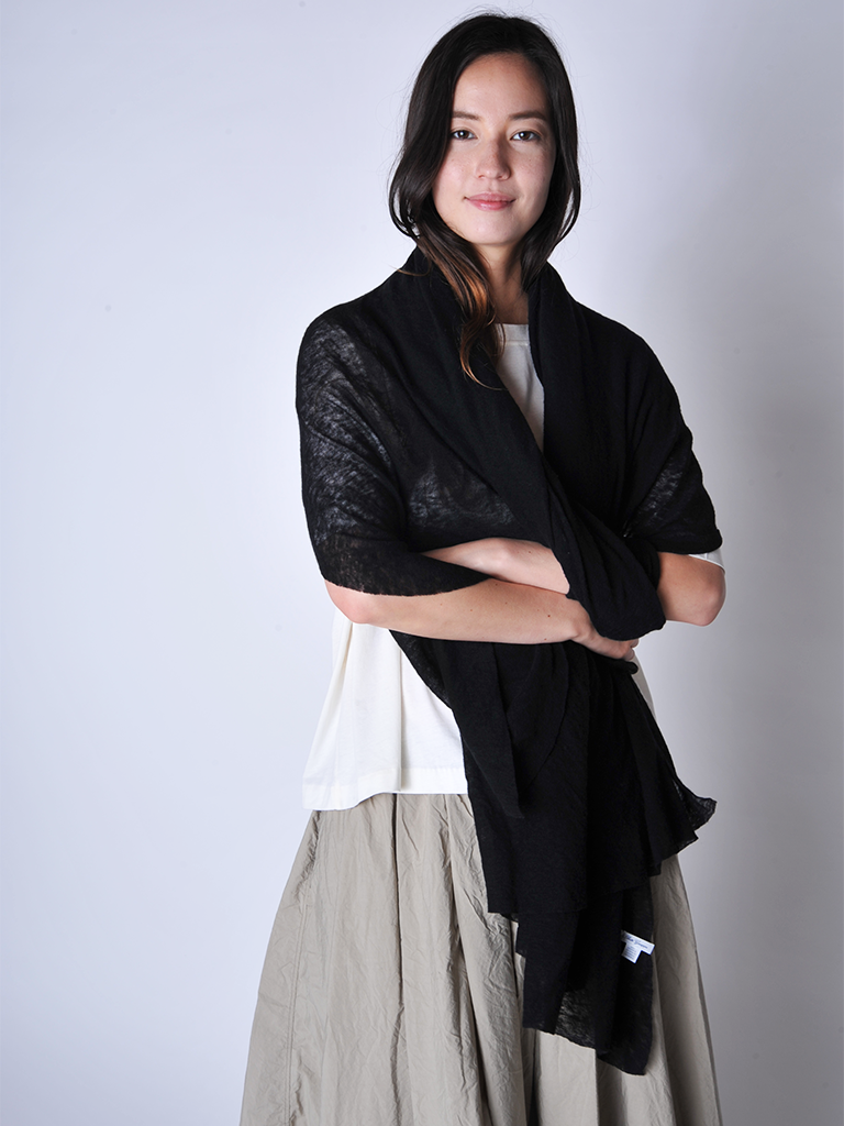 Black Classic Knit Cashmere Stole - Roztayger