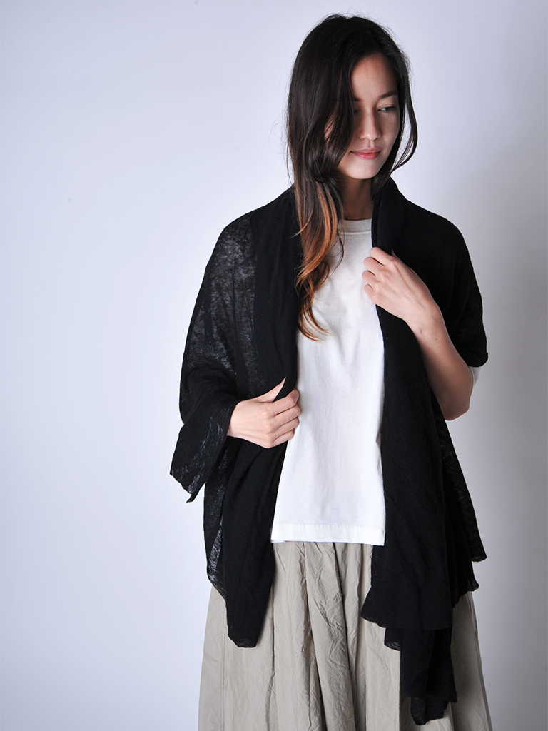 Black Classic Knit Cashmere Stole - Roztayger
