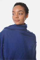 Navy classic knit cashmere stole - Roztayger