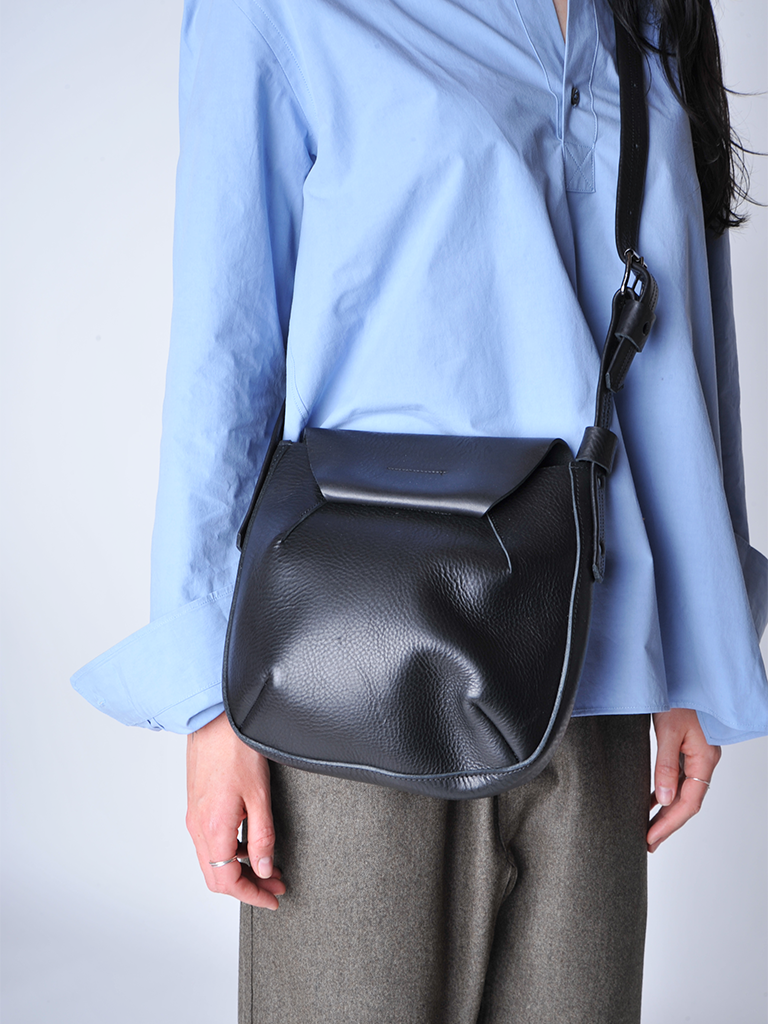 Black Pod Bag - Roztayger