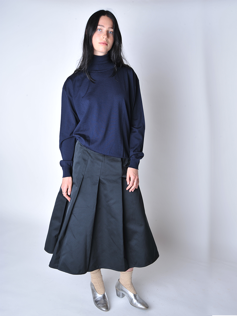 Black Sisli Wide Pleated Skirt - Roztayger