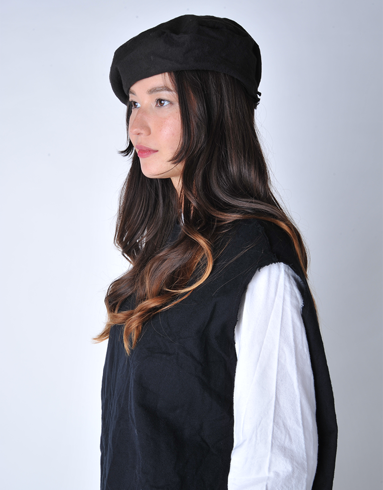 Black Flying Duck Flannel Beret - Roztayger