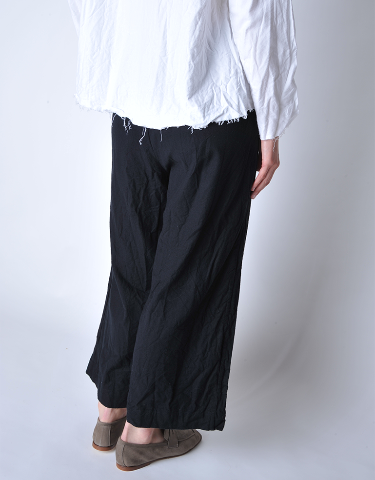 Black Deep Pockets Wide Leg Flannel Pants - Roztayger