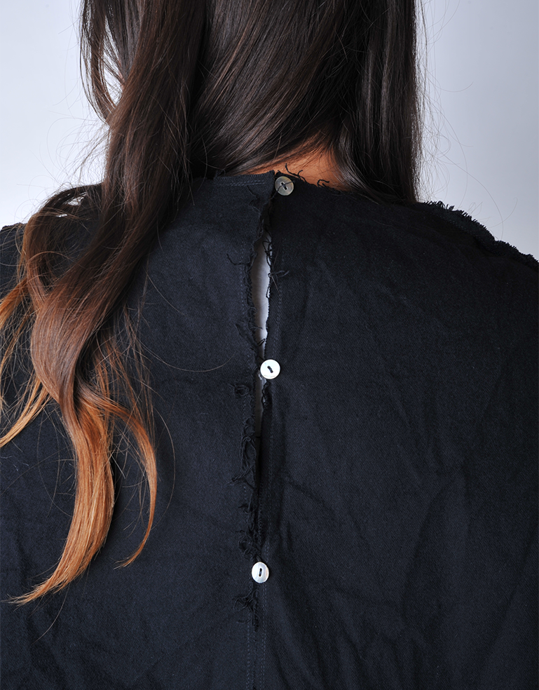 Black Open Back Cosy Big Vest - Roztayger