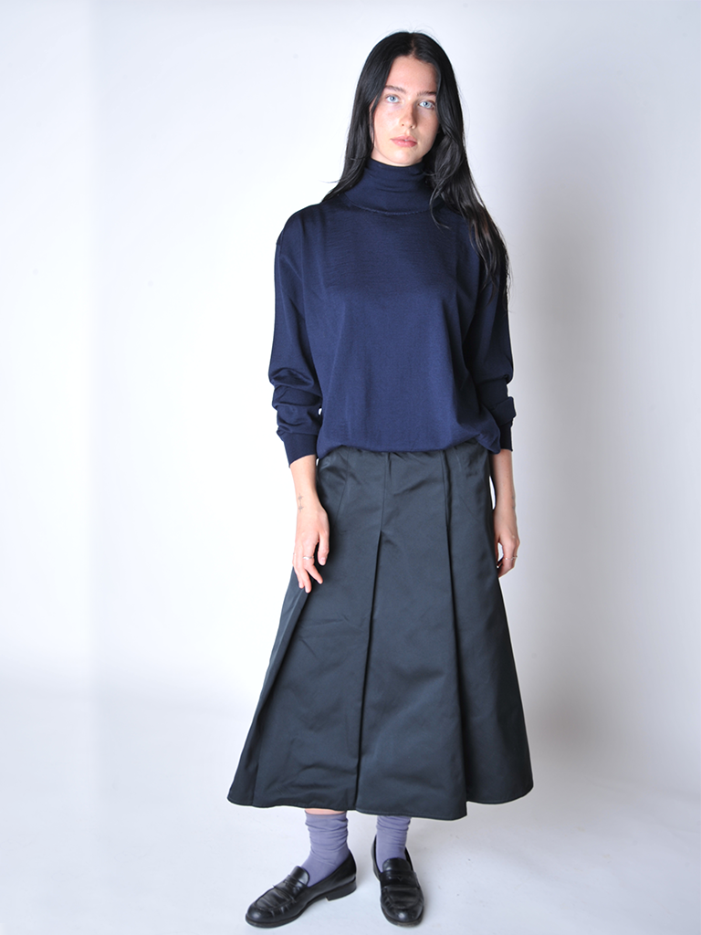 Black Sisli Wide Pleated Skirt - Roztayger