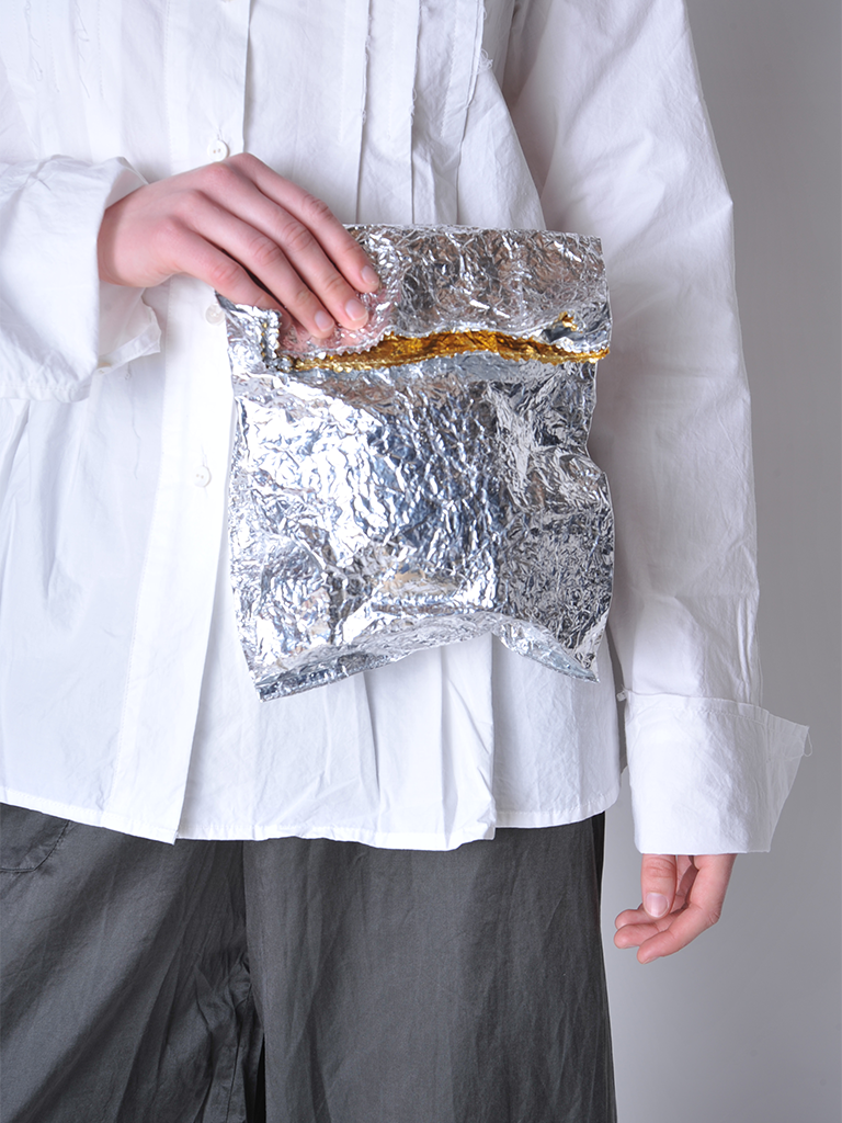 silver 約219g Zilla | Silver Metallic Foil Lunch Bag – Roztayger