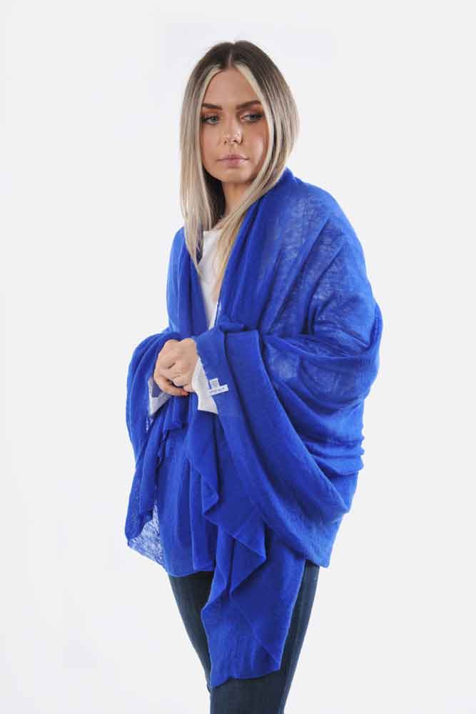 Bright Royal Blue cashmere stole - Roztayger