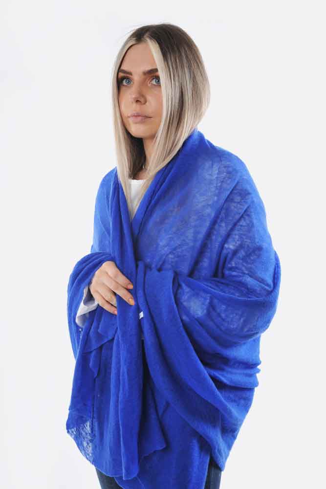 Bright Royal Blue cashmere stole - Roztayger