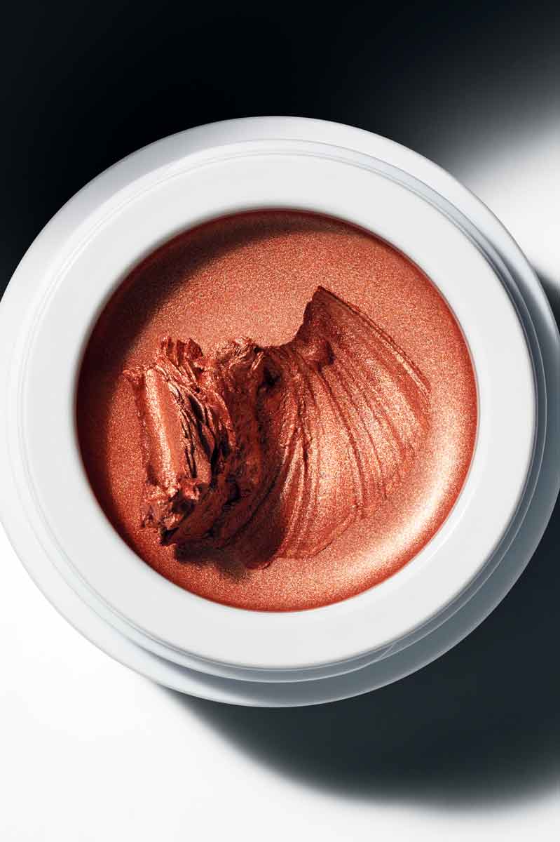 Chaminade Eye Glow Color - Roztayger