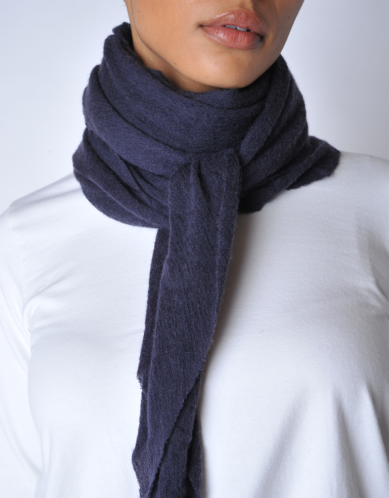 
                  
                    Eggplant  Diamond Classic Knit Cashmere Scarf - Roztayger
                  
                