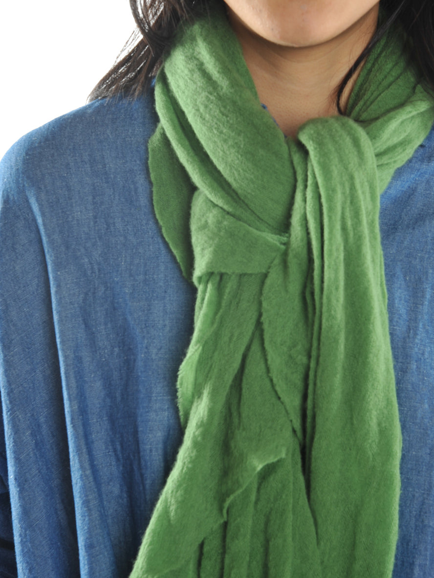 Kelly Green Classic Knit Diamond Cashmere Scarf - Roztayger