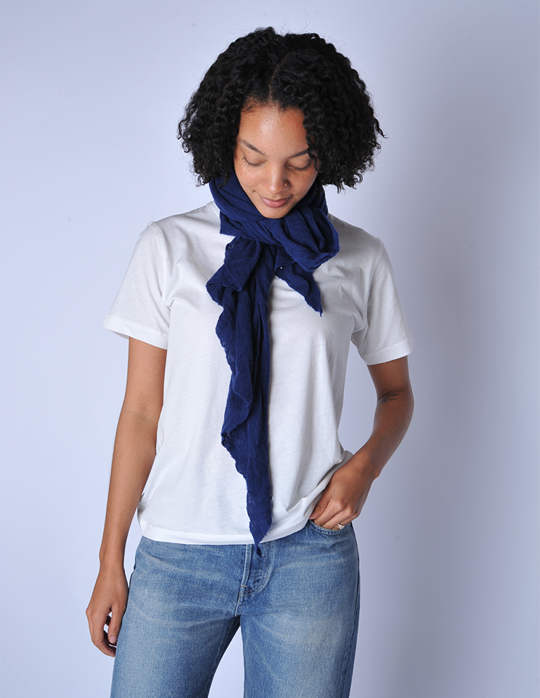 Navy Classic Knit Diamond Cashmere Scarf - Roztayger
