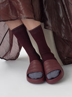 UN218 Bordeaux Socks - Roztayger
