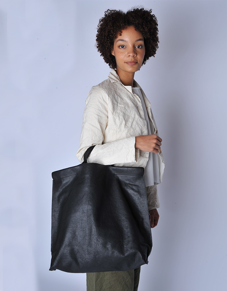 Large Black Shopper - Roztayger