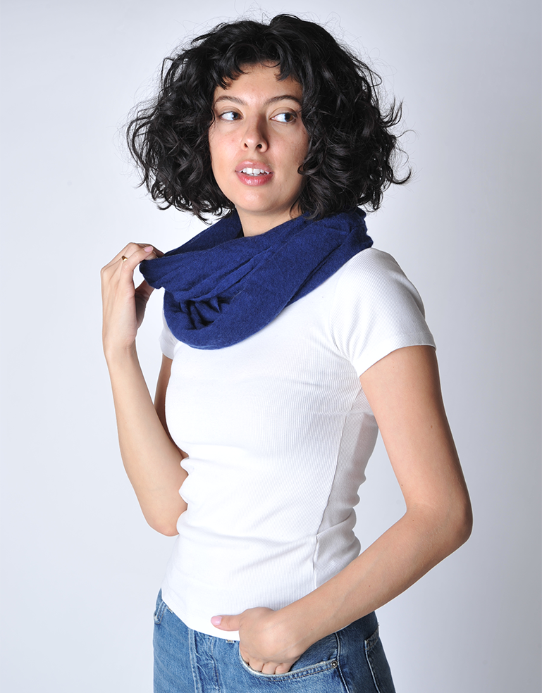 Navy Classic Knit Cashmere Tube Scarf - Roztayger
