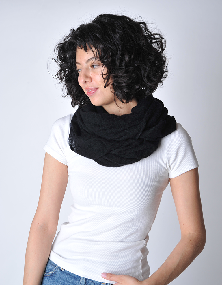 
                  
                    Thick Black Classic Knit Cashmere Tube Scarf - Roztayger
                  
                