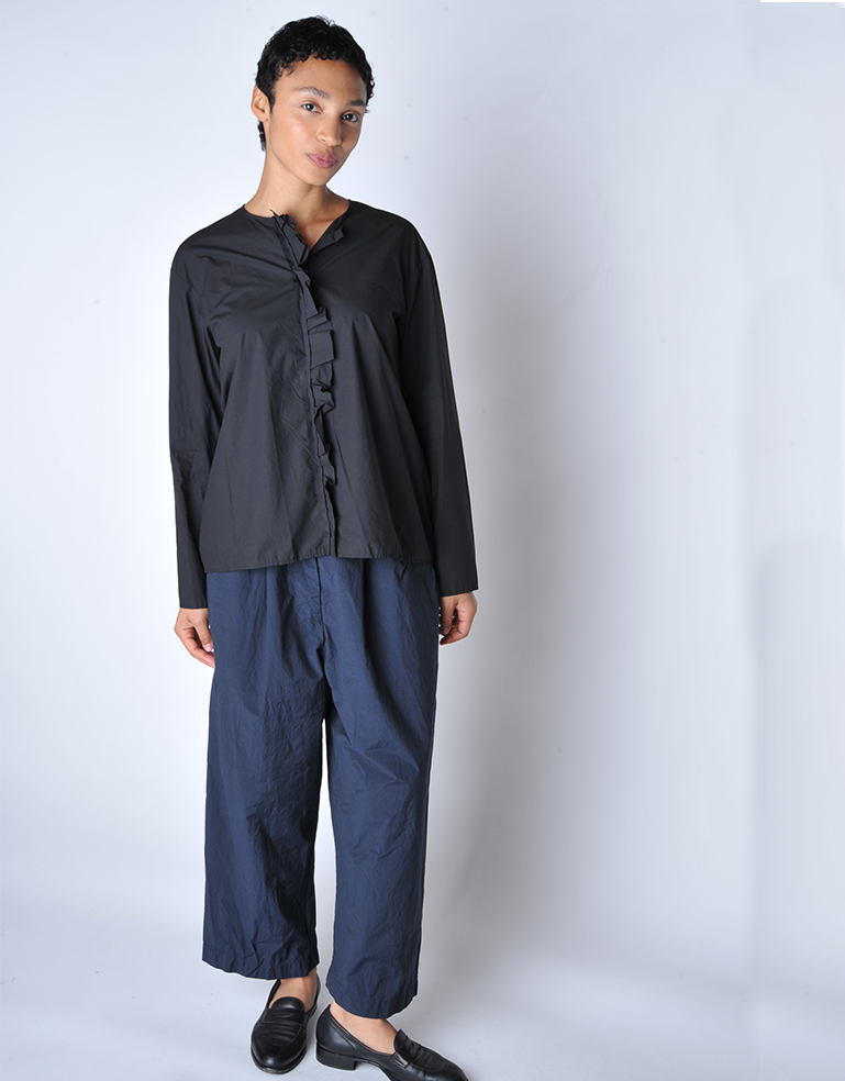 
                  
                    Black Long Sleeve Ruffle Girl Shirt - Roztayger
                  
                