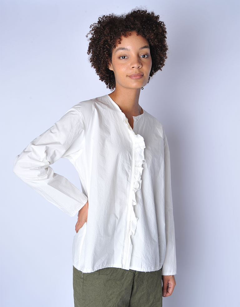 Winter white Long Sleeve Ruffle Girl Shirt - Roztayger