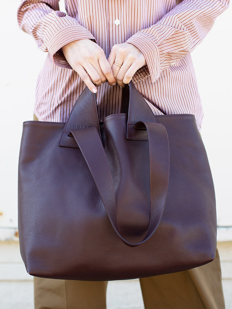 
                  
                    Plein Aubergine Tote - Roztayger
                  
                