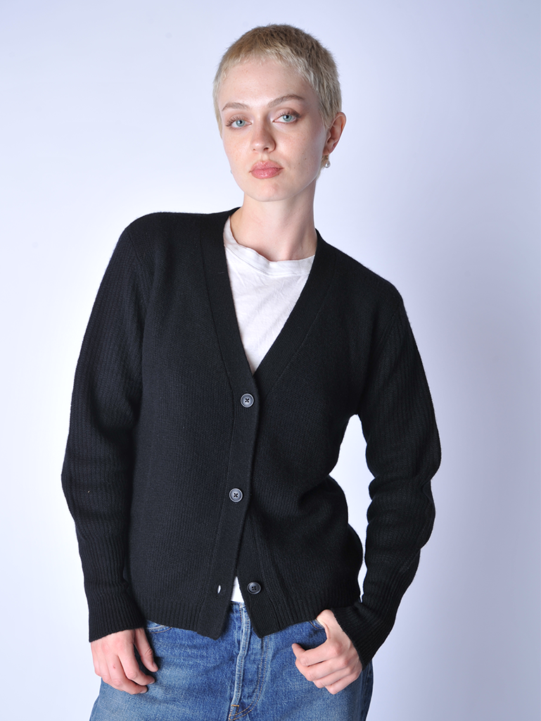 Black Resort Cardigan - Roztayger