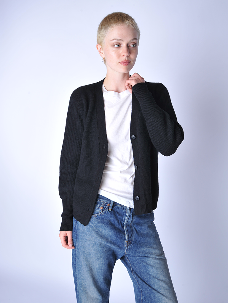 Black Resort Cardigan - Roztayger