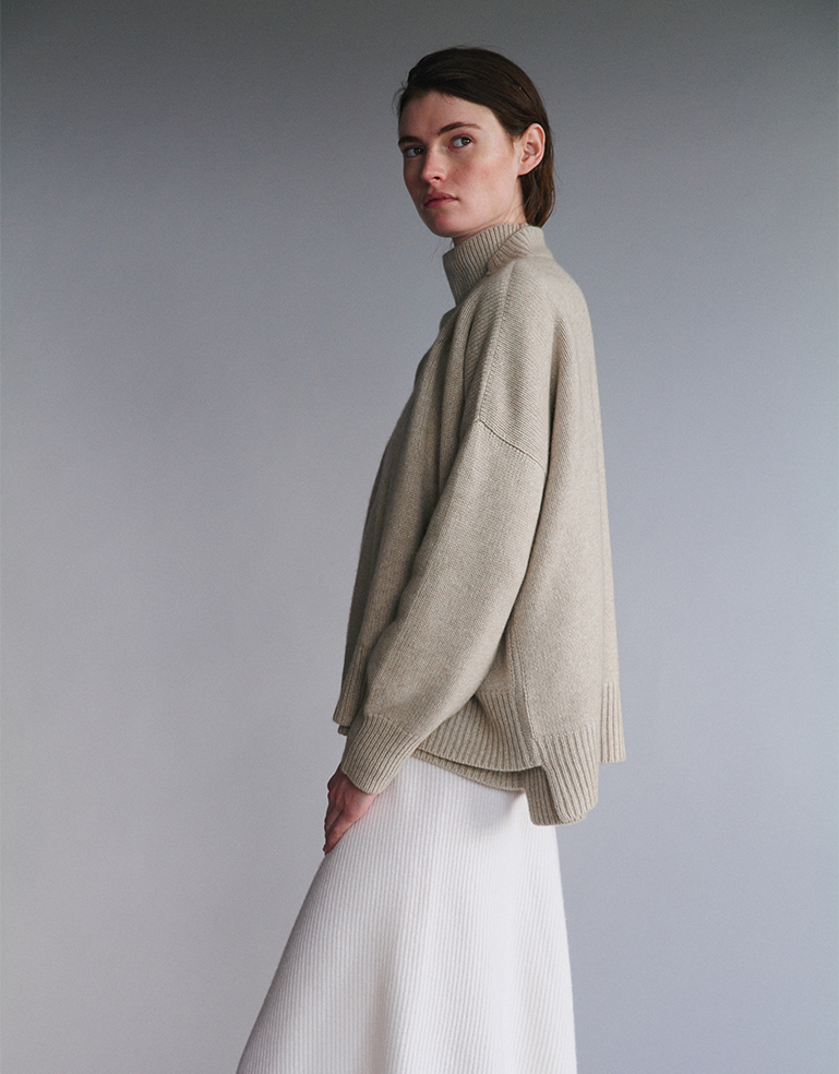 Feather Aire Chunky Knit Cardigan - Roztayger