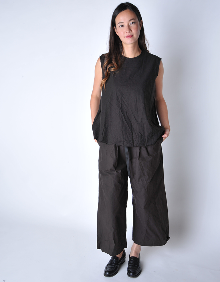 
                  
                    Bitter Chocolate Deep Pockets Wide Leg Cotton Pants - Roztayger
                  
                
