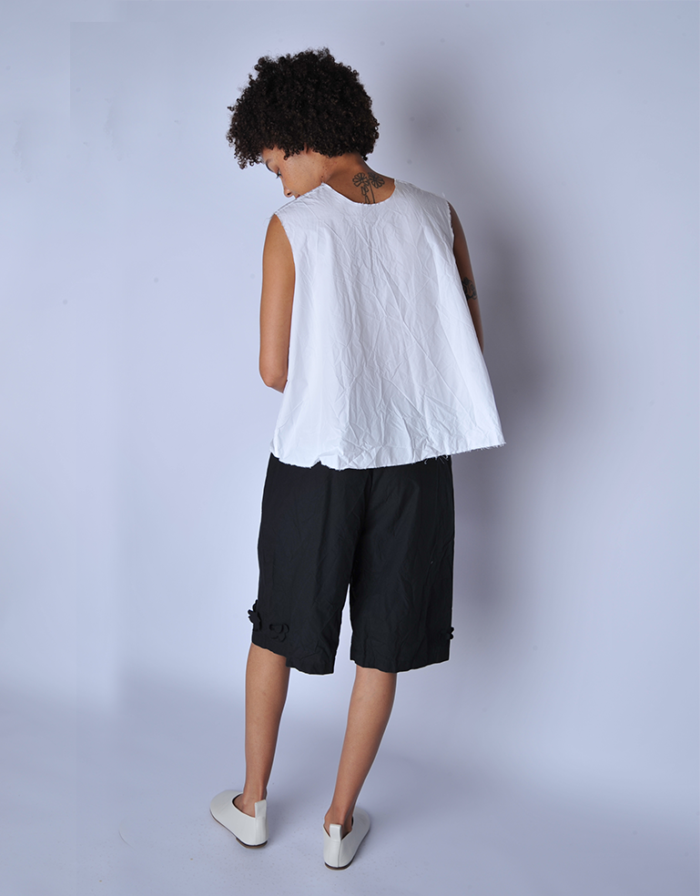 White Square Back Pleated Sleeveless Top - Roztayger