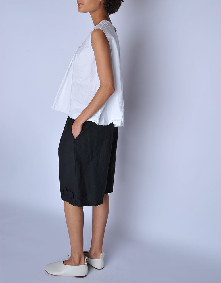 Black Long Floral Shorts - Roztayger