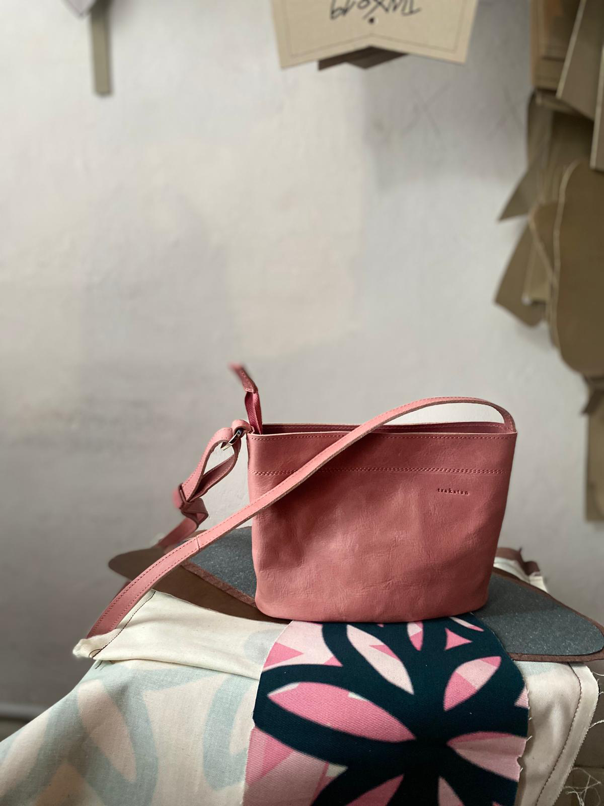 Pink Eloisa Crossbody Bag - Roztayger