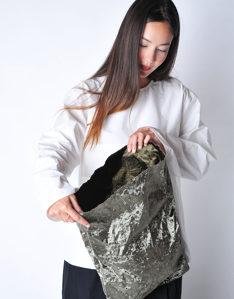 
                  
                    Kaki Velvet XL Lunch Bag - Roztayger
                  
                