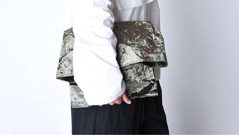 
                  
                    Kaki Velvet XL Lunch Bag - Roztayger
                  
                