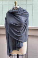 dark grey cashmere stole - Roztayger